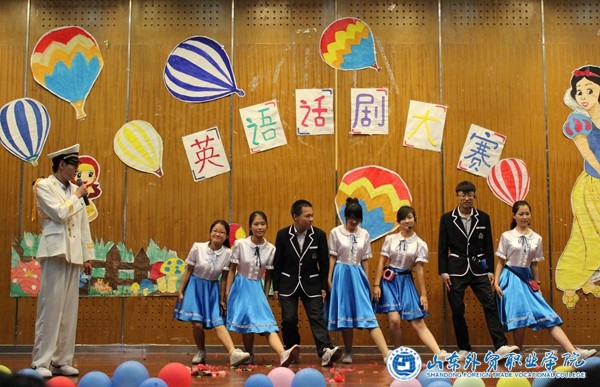 13.06英語(yǔ)話(huà)劇大賽1_副本.jpg 13.06英語(yǔ)話(huà)劇大賽1_副本.jpg